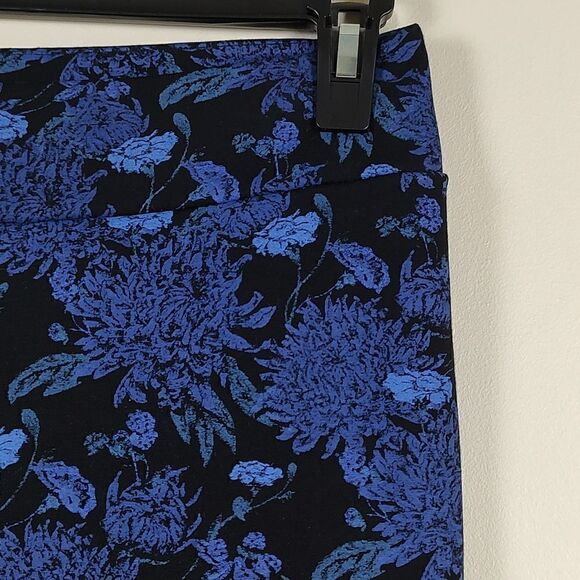 Soft Surroundings Blue Floral Legging Pants Size SP - Picture 4 of 11